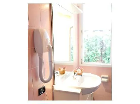 Rometta Hotel
