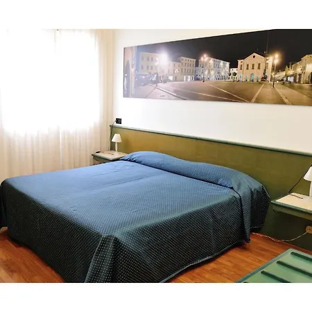 Rometta 3*